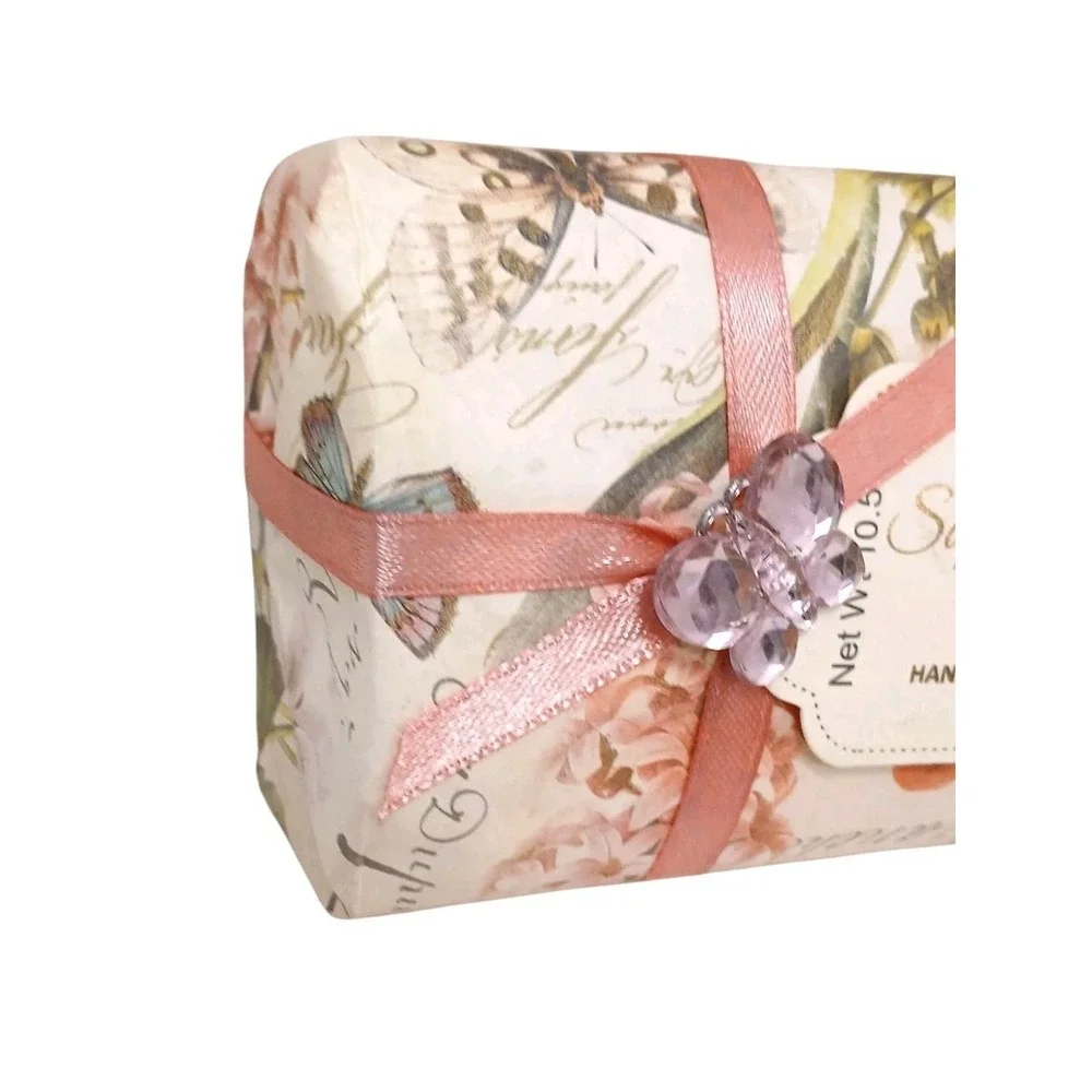 Italy‎ White Musk Floral Italian Soap  Wrapped Butterfly Jeweled Lingerie Drawer